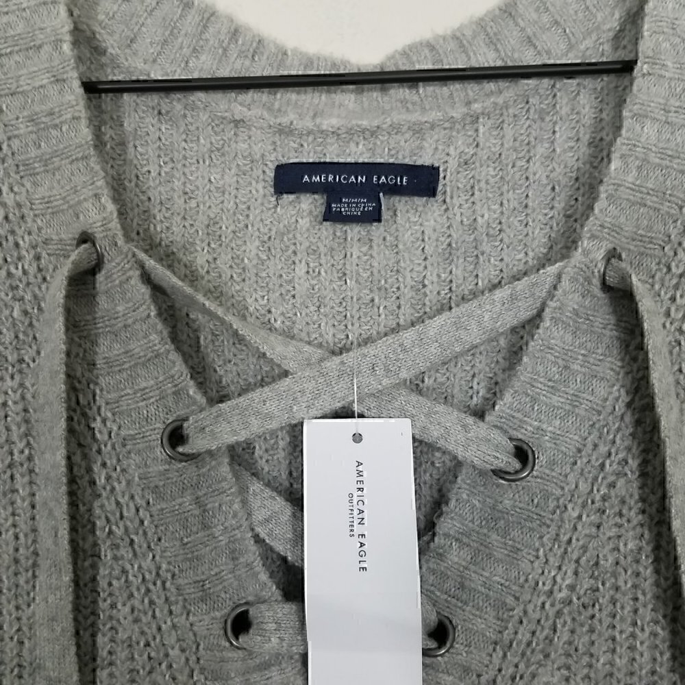 NWT American Eagle V-Neck Long Sleeve Sweater Dress Gray Size M - Picture 2 of 5
